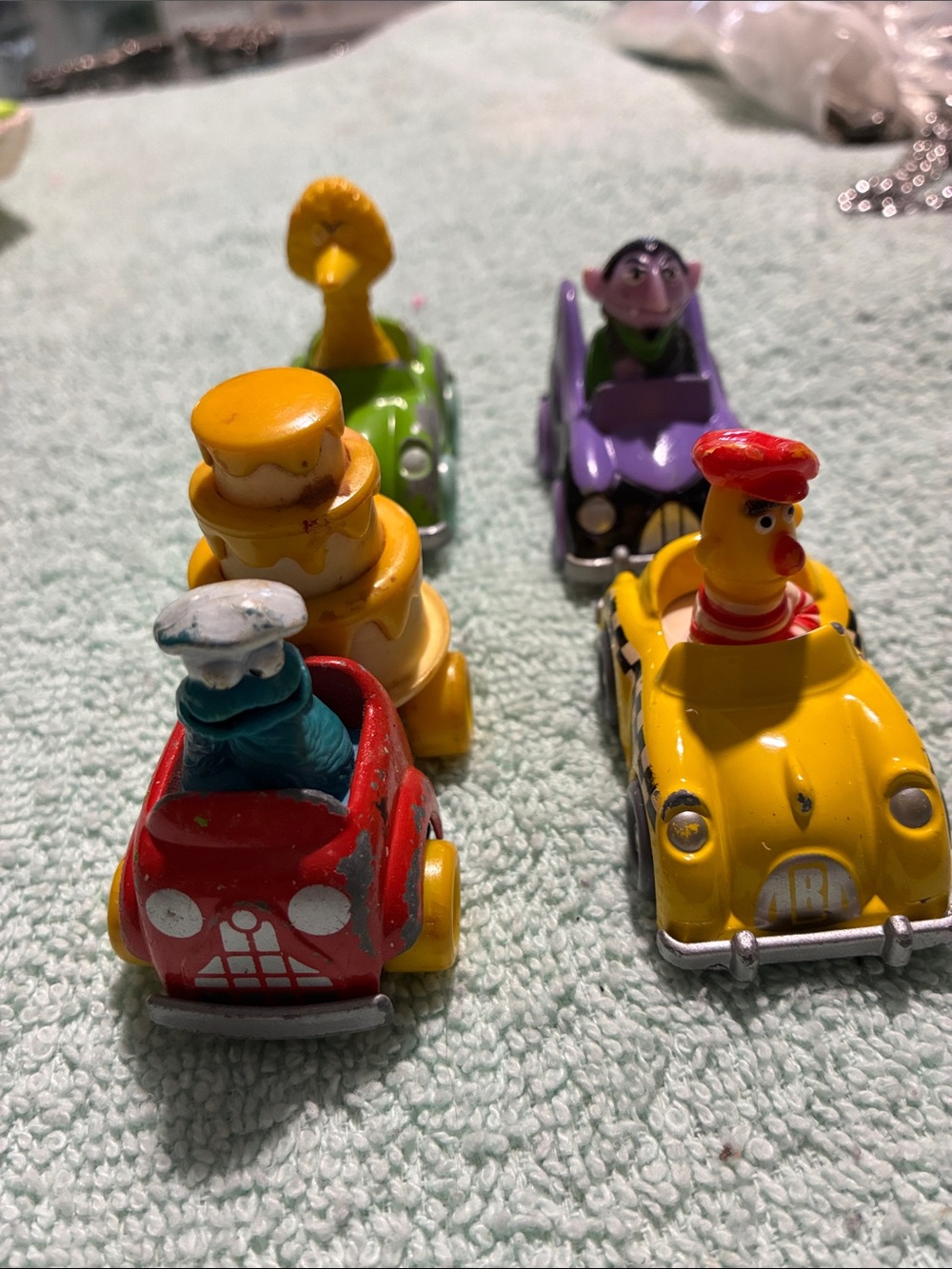 Sesame Street Mini Character Cars – Yellow, Red, Purple, Green